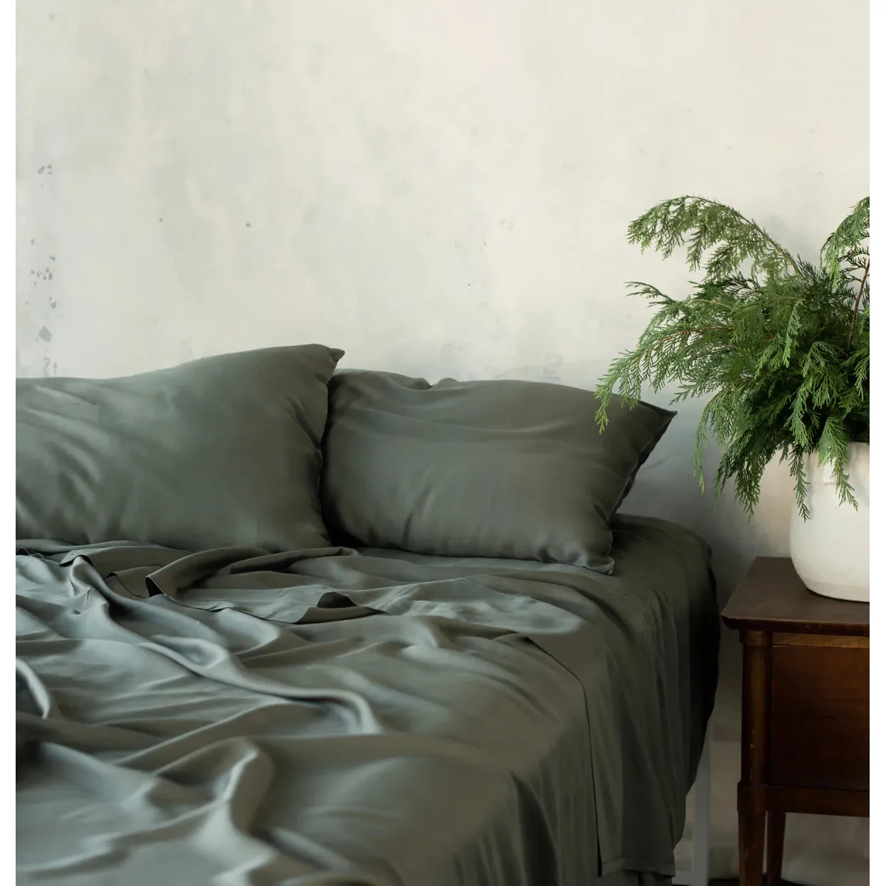 Cozy Earth Bamboo Fitted Sheet Available in Queen and King Sizes - Image 20