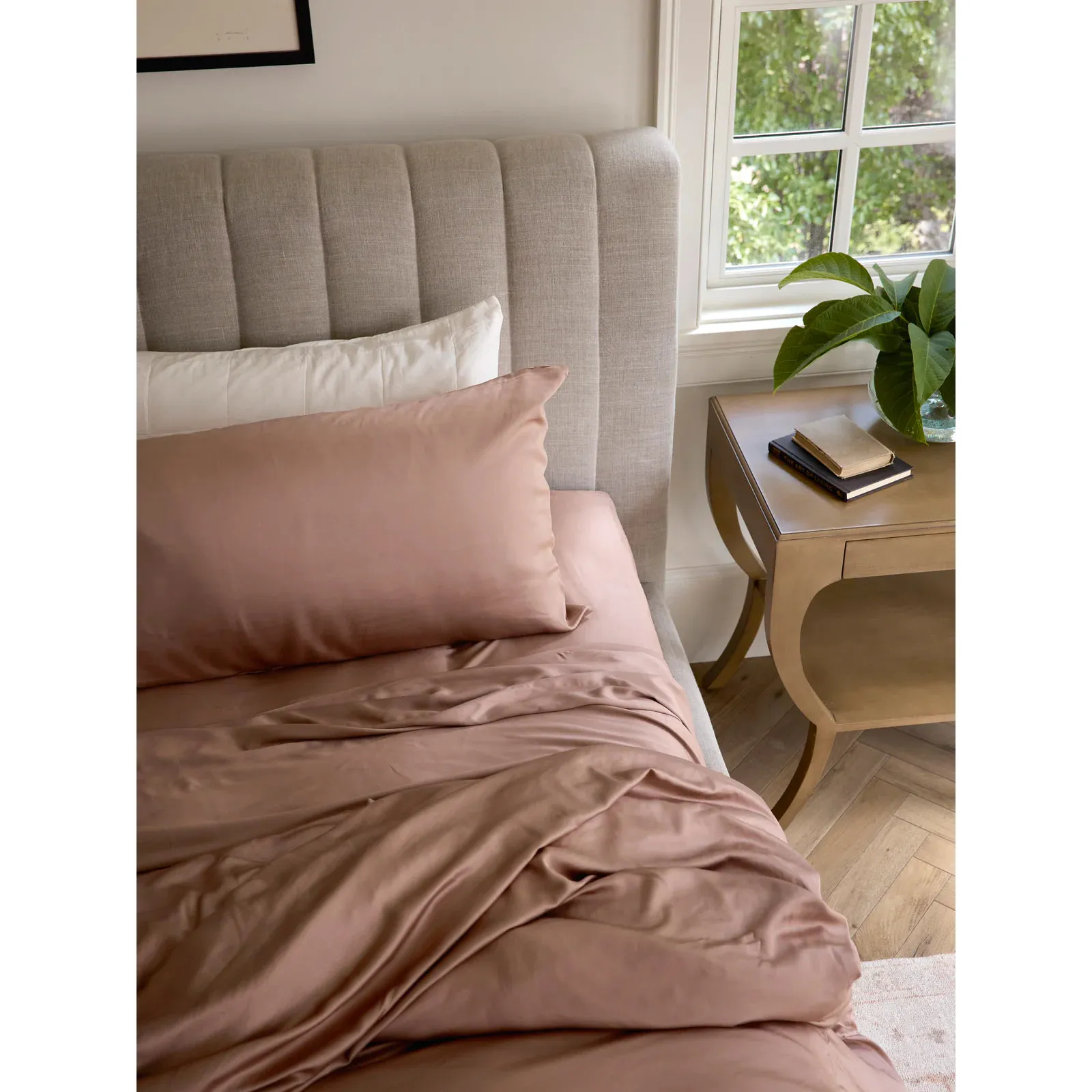 Cozy Earth Bamboo Fitted Sheet Available in Queen and King Sizes - Image 27
