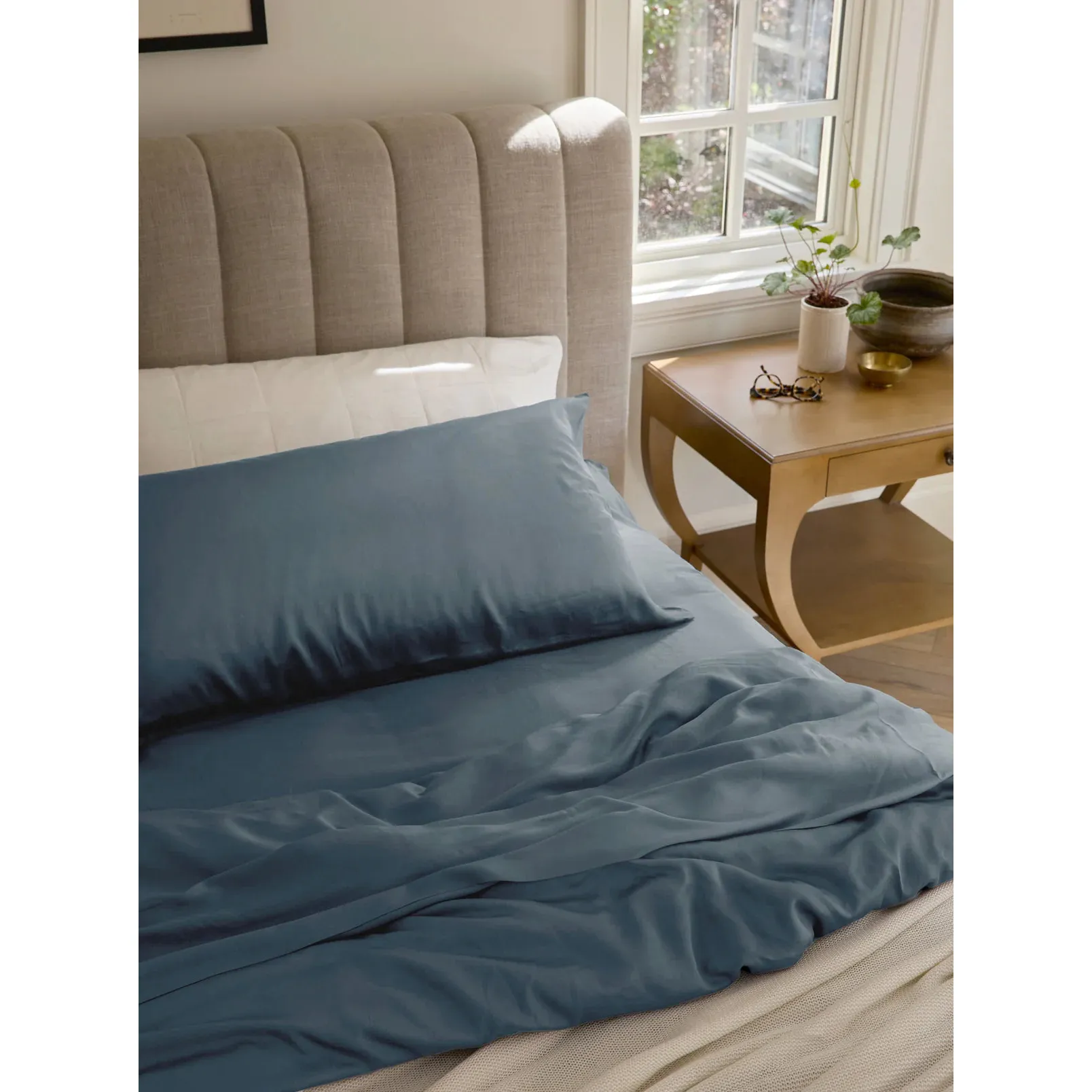 Cozy Earth Bamboo Fitted Sheet Available in Queen and King Sizes - Image 33
