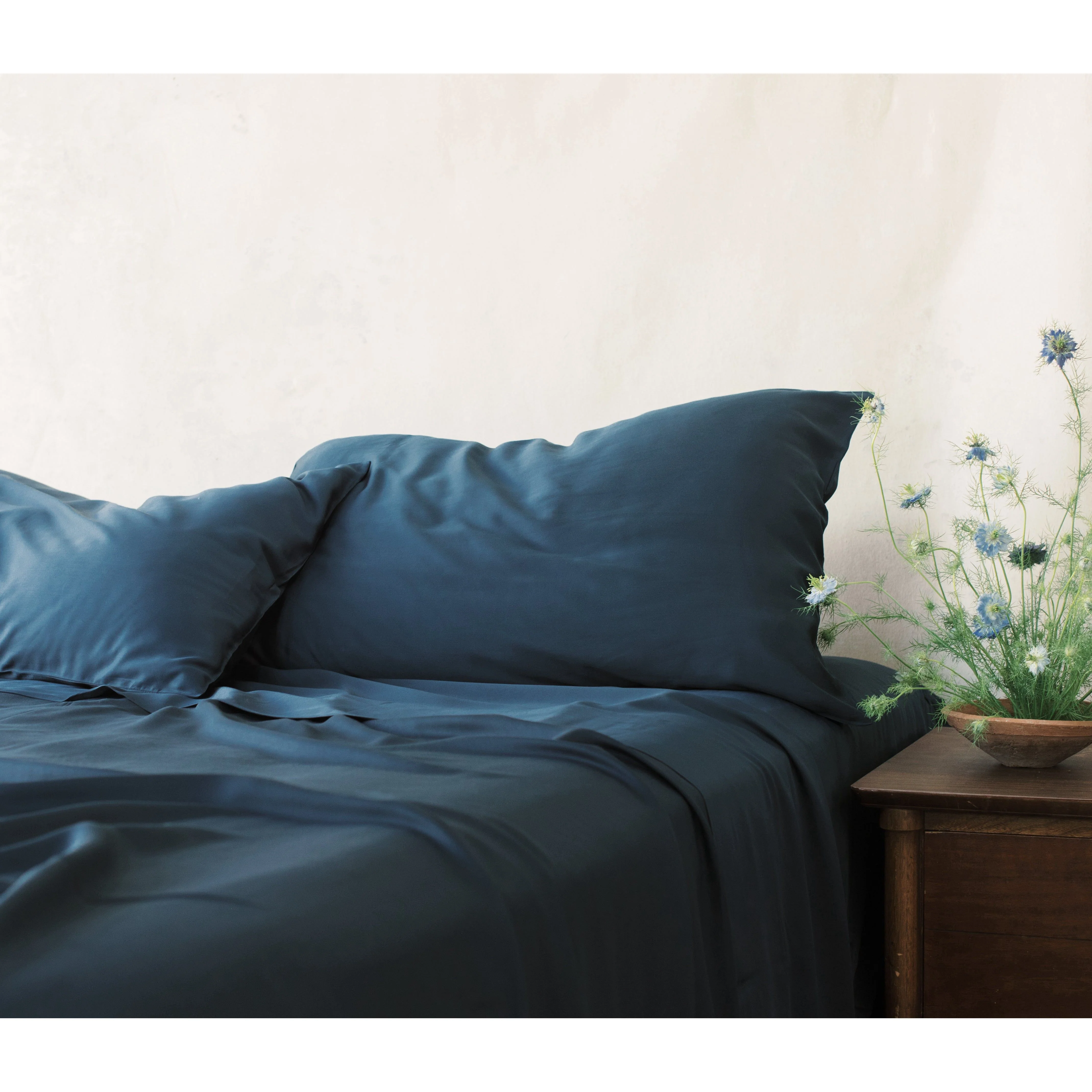 Cozy Earth Bamboo Set of 2 Pillowcases Available in Standard and King Sizes - Image 23
