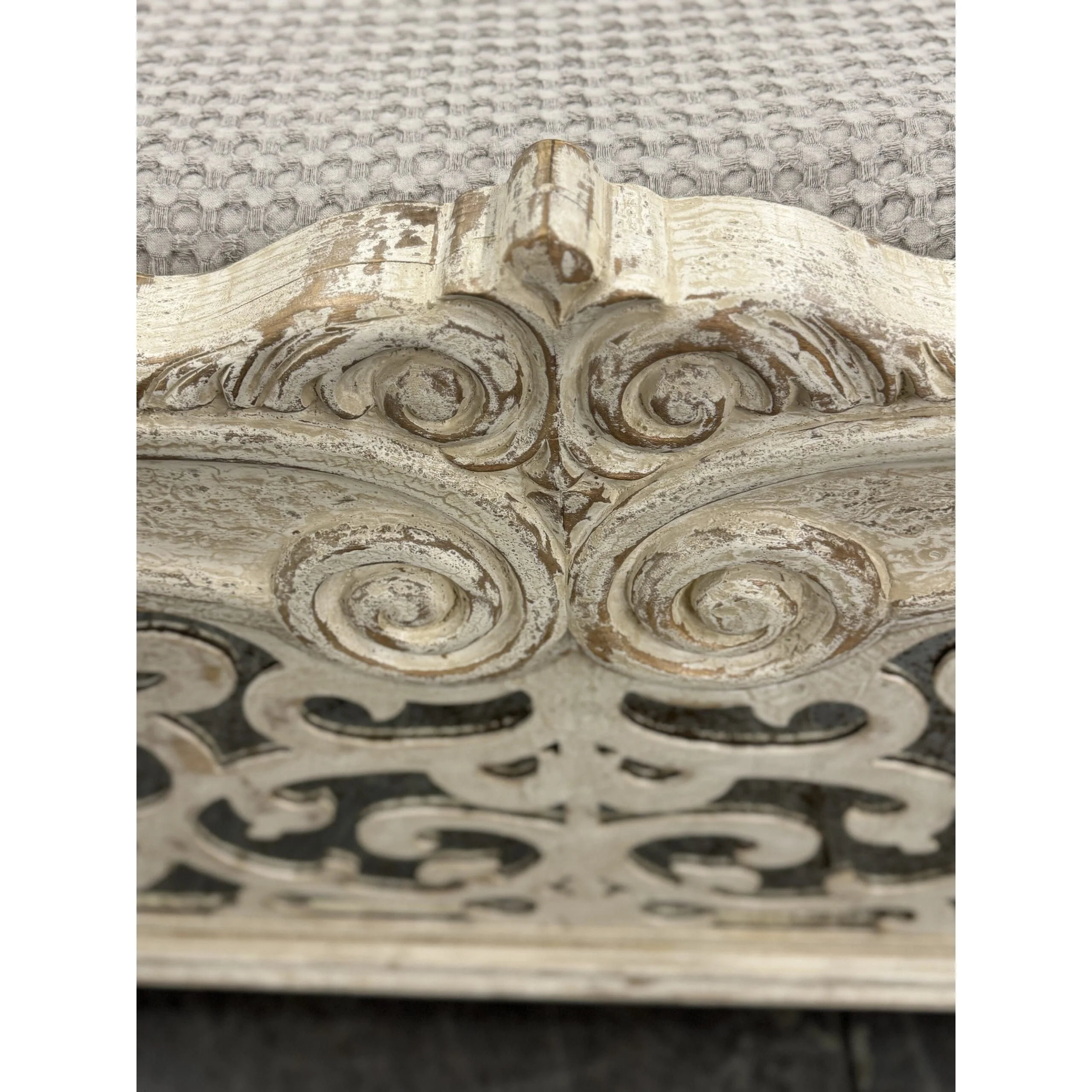 Casa Bonita Peruvian Hand-Painted Carved Wood and Antiqued Mirror Raquel Queen Size Bed - Image 3