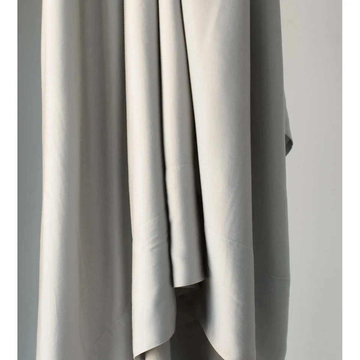 Cozy Earth Light Grey Bamboo Sheet Set Available in Queen and King Sizes - Image 3