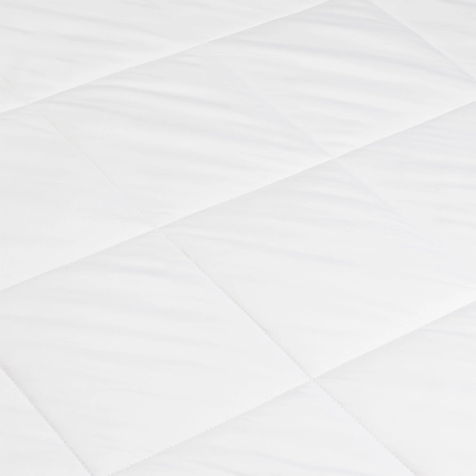 Cozy Earth Comforters Choose From Silk or Bamboo Fill Available In Queen and King Sizes - Image 3