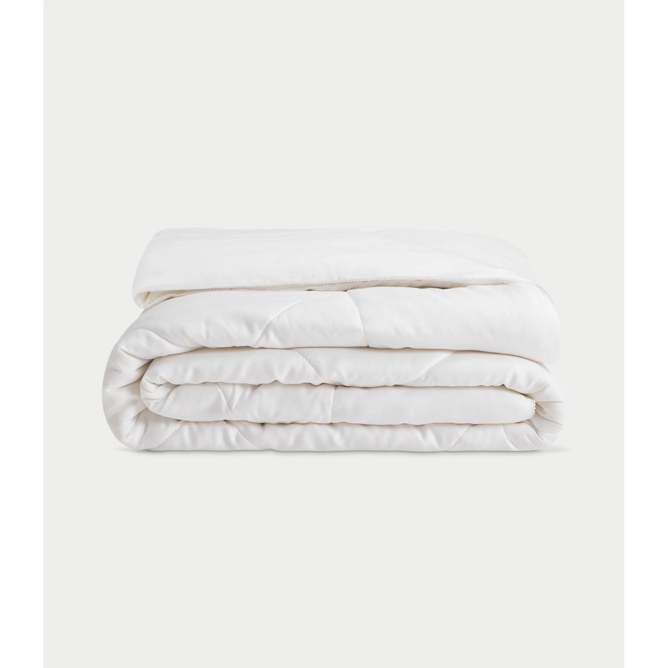 Cozy Earth Comforters Choose From Silk or Bamboo Fill Available In Queen and King Sizes - Image 5